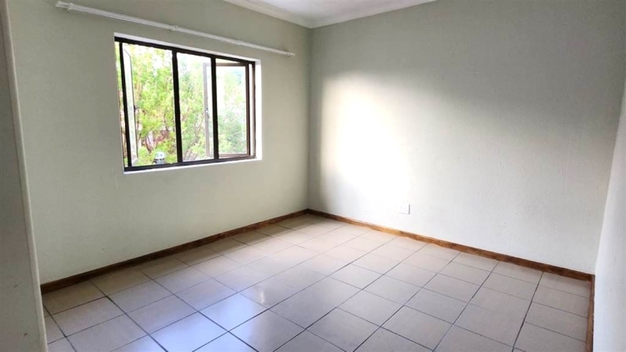 2 Bedroom Property for Sale in Halfway House Gauteng