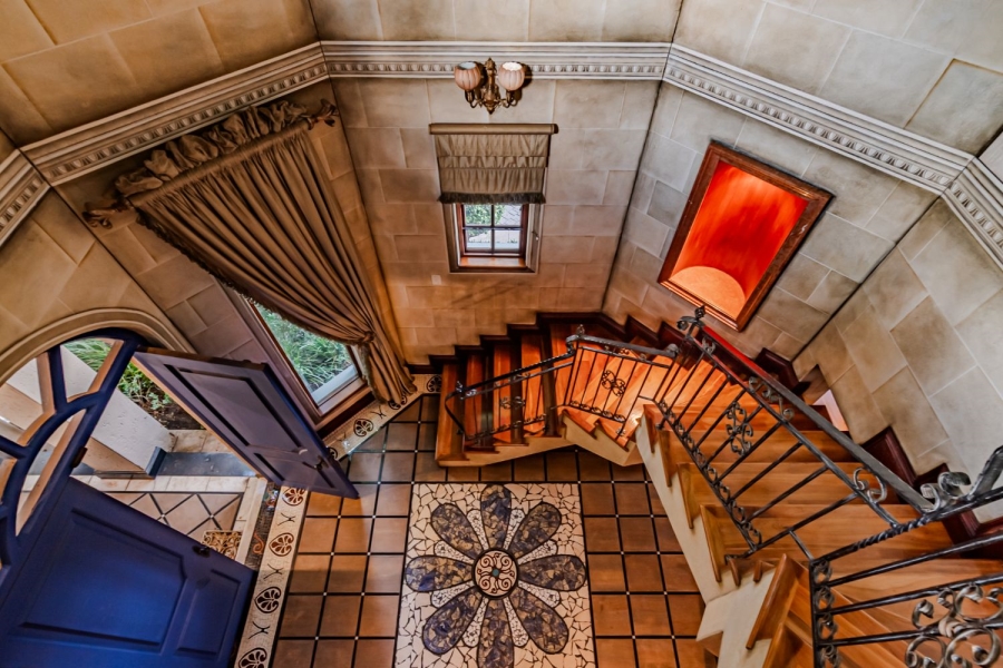 5 Bedroom Property for Sale in Lynnwood Gauteng