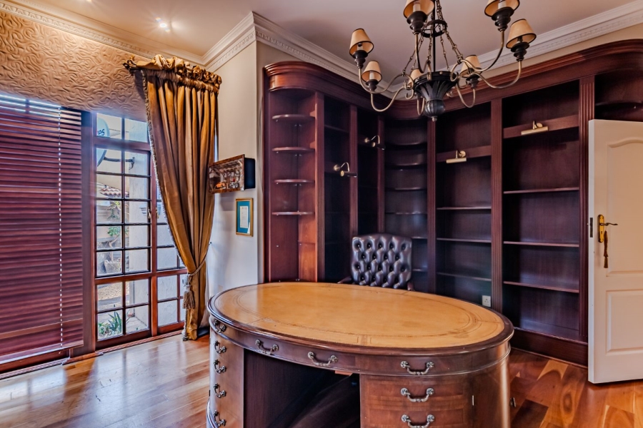 5 Bedroom Property for Sale in Lynnwood Gauteng