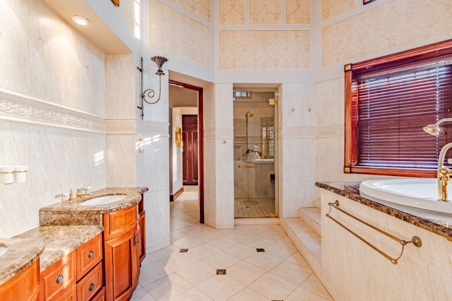 5 Bedroom Property for Sale in Lynnwood Gauteng