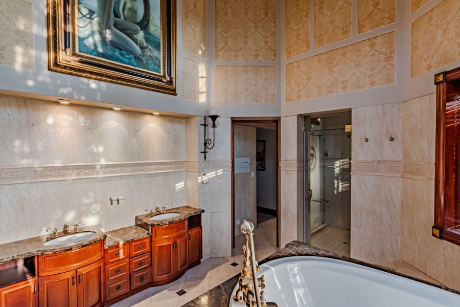 5 Bedroom Property for Sale in Lynnwood Gauteng