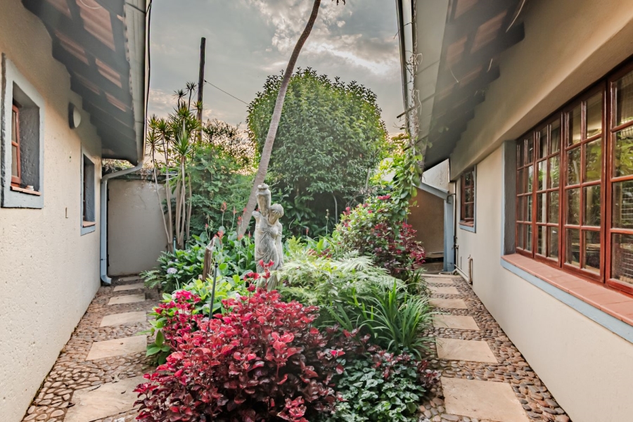 5 Bedroom Property for Sale in Lynnwood Gauteng