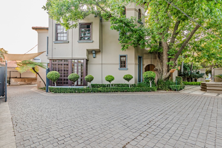 5 Bedroom Property for Sale in Lynnwood Gauteng
