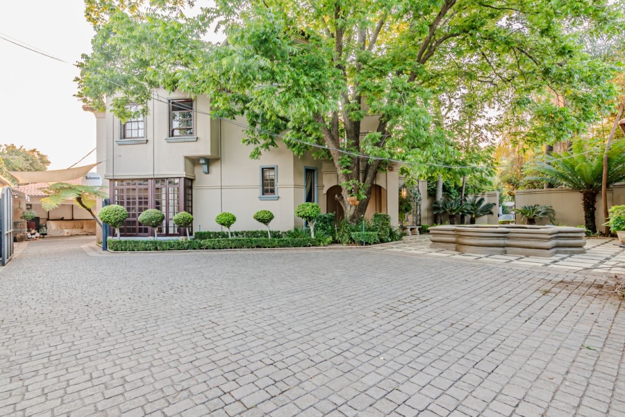 5 Bedroom Property for Sale in Lynnwood Gauteng