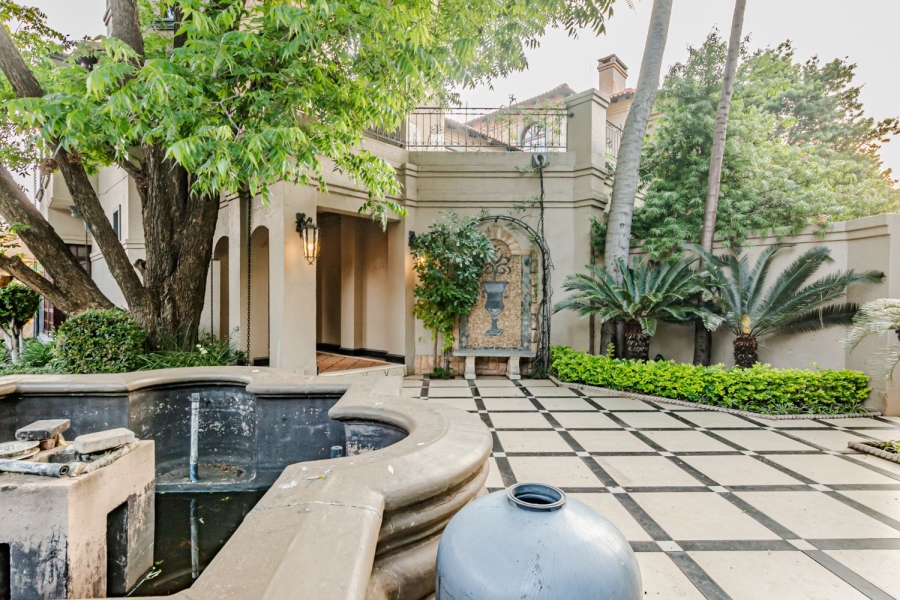 5 Bedroom Property for Sale in Lynnwood Gauteng