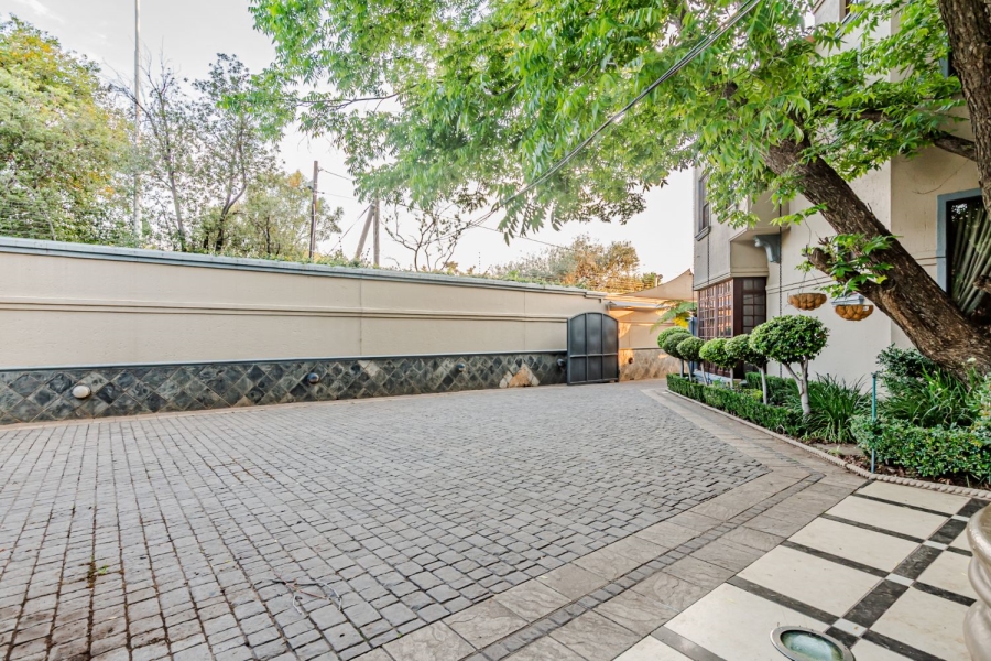 5 Bedroom Property for Sale in Lynnwood Gauteng