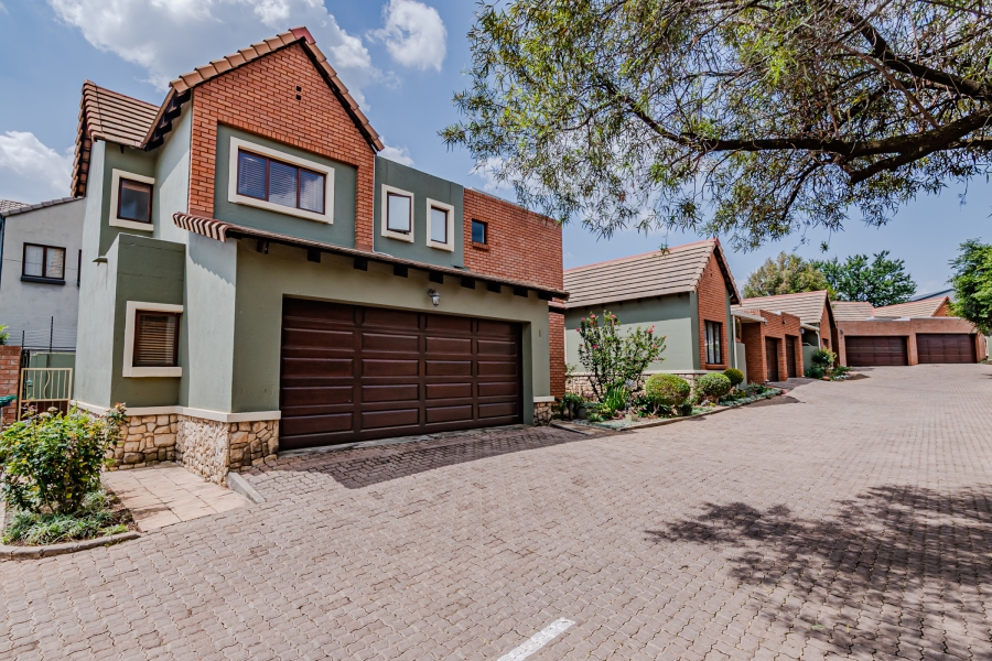 2 Bedroom Property for Sale in Olympus AH Gauteng