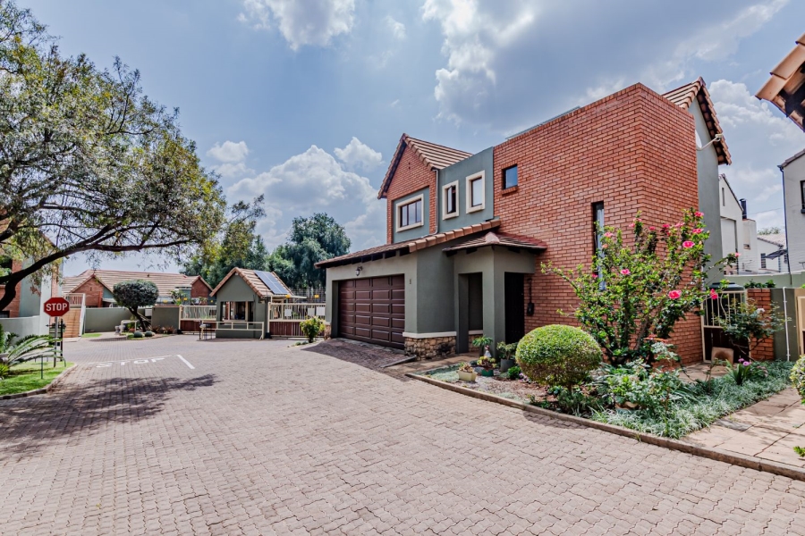 2 Bedroom Property for Sale in Olympus AH Gauteng