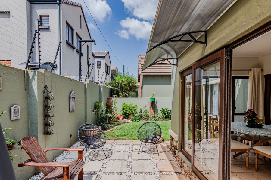 2 Bedroom Property for Sale in Olympus AH Gauteng