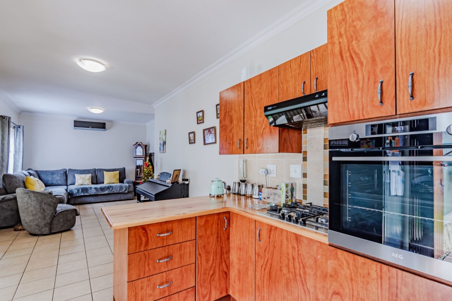 2 Bedroom Property for Sale in Olympus AH Gauteng