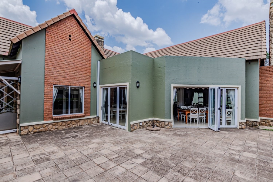 2 Bedroom Property for Sale in Olympus AH Gauteng