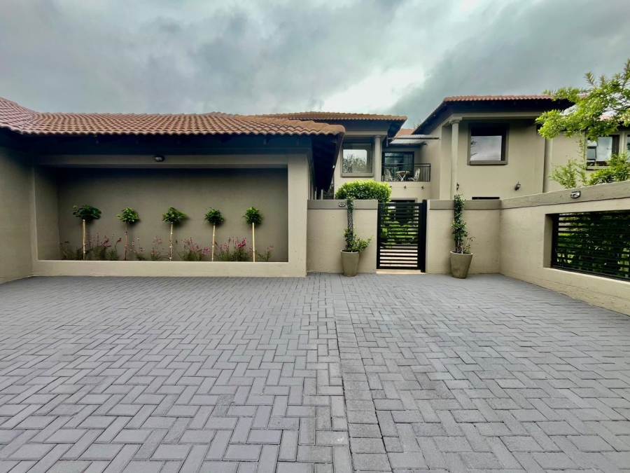 5 Bedroom Property for Sale in Sable Hills Gauteng