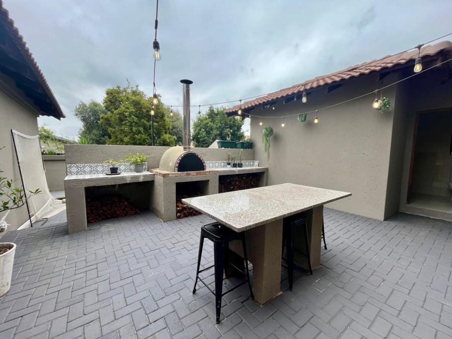 5 Bedroom Property for Sale in Sable Hills Gauteng