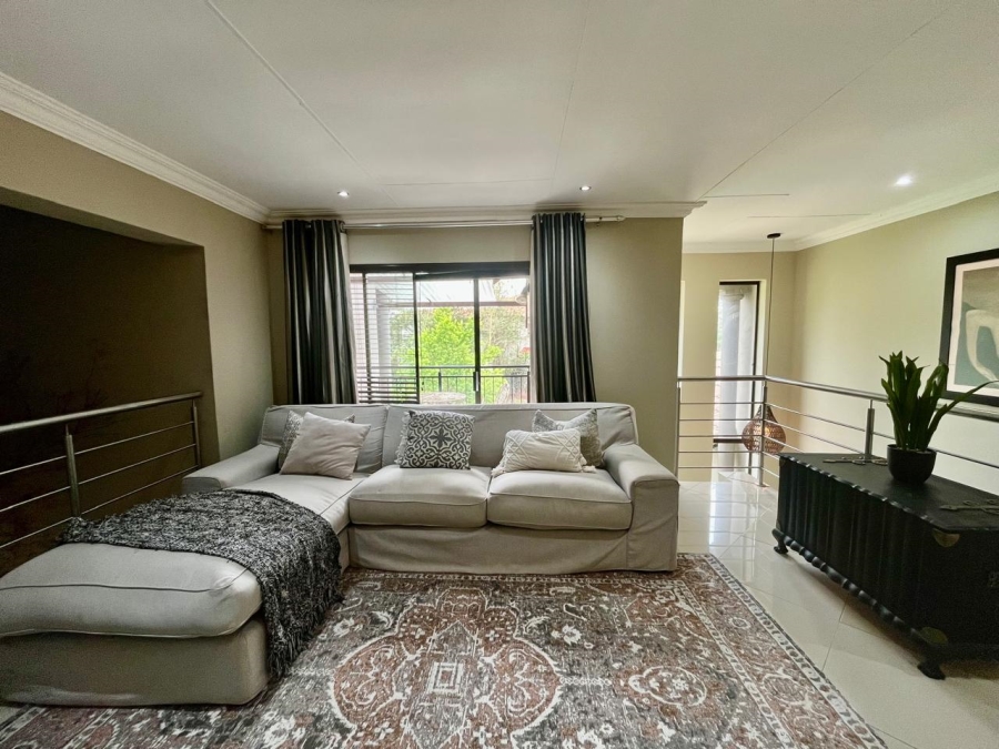 5 Bedroom Property for Sale in Sable Hills Gauteng