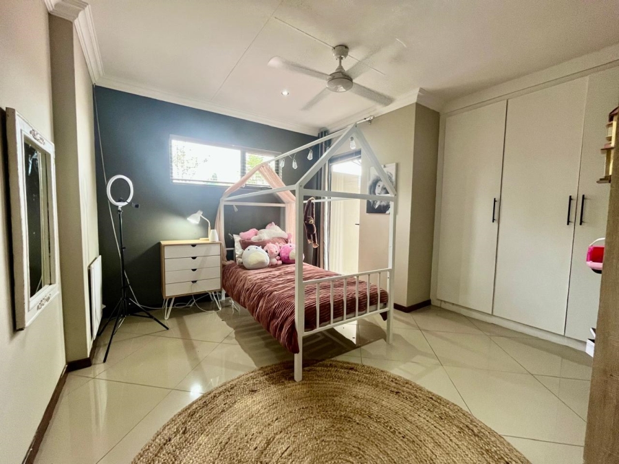 5 Bedroom Property for Sale in Sable Hills Gauteng