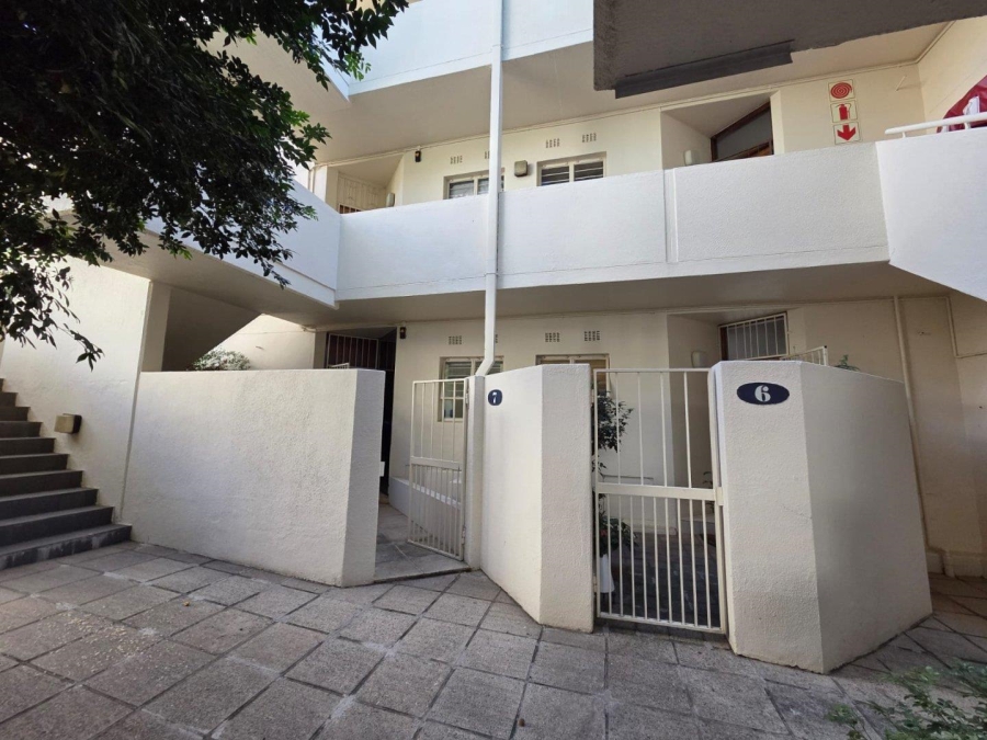 1 Bedroom Property for Sale in Illovo Gauteng