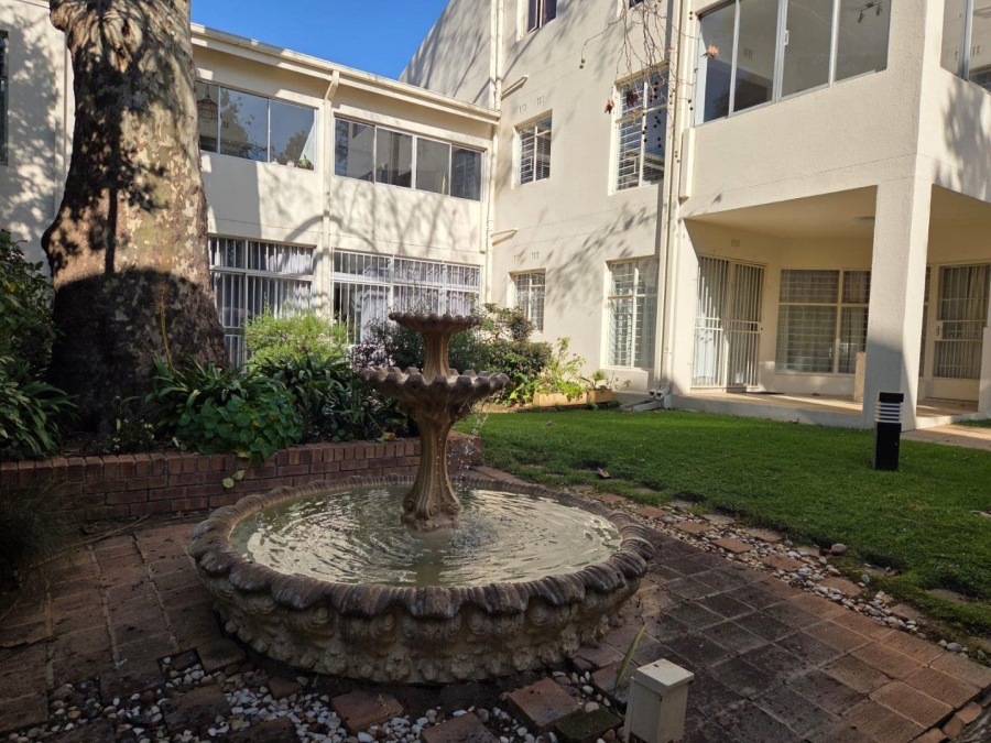 1 Bedroom Property for Sale in Illovo Gauteng