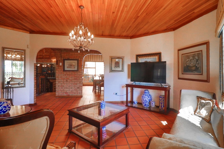 5 Bedroom Property for Sale in Magalieskruin Gauteng