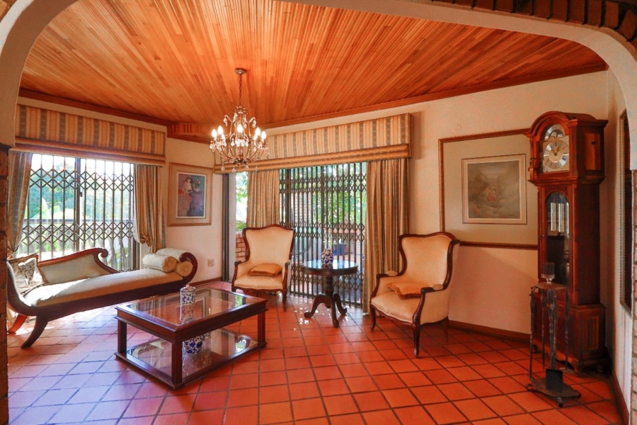 5 Bedroom Property for Sale in Magalieskruin Gauteng