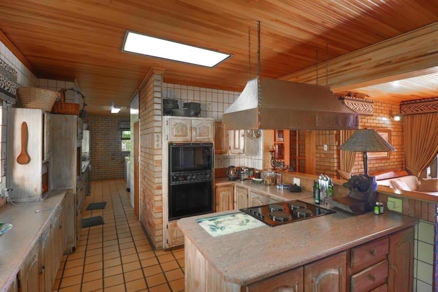 5 Bedroom Property for Sale in Magalieskruin Gauteng