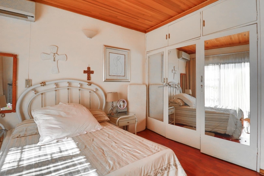 5 Bedroom Property for Sale in Magalieskruin Gauteng