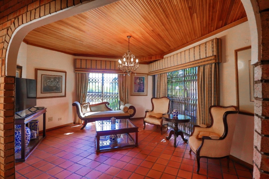 5 Bedroom Property for Sale in Magalieskruin Gauteng