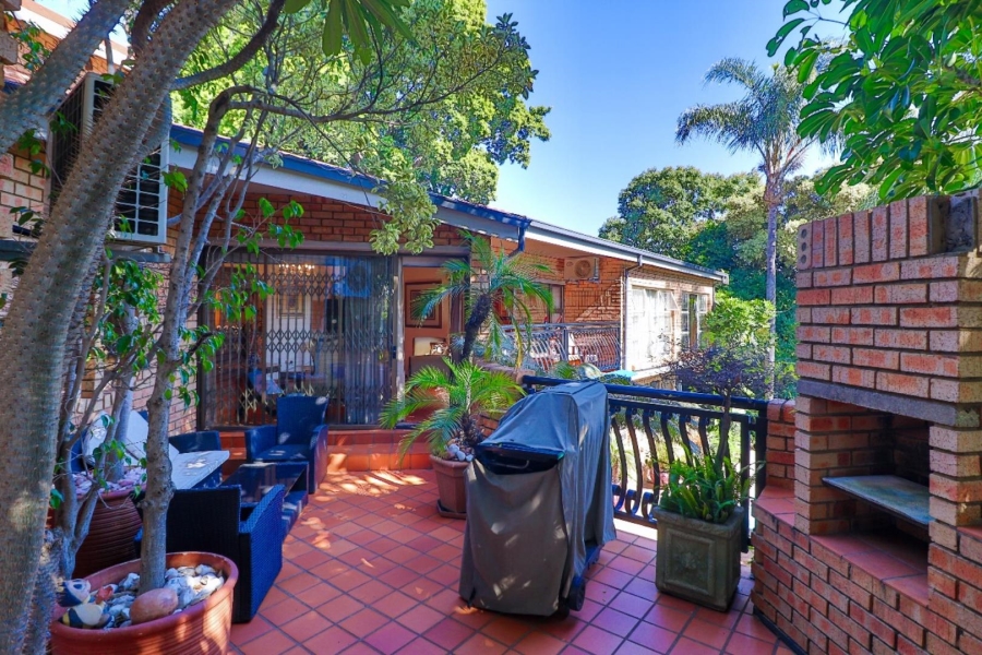 5 Bedroom Property for Sale in Magalieskruin Gauteng