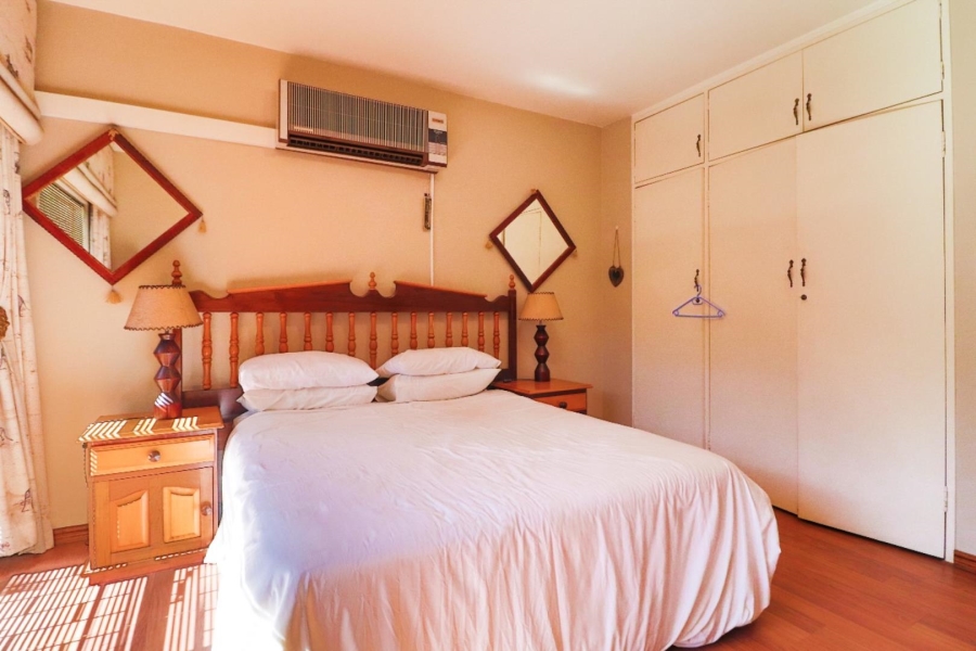 5 Bedroom Property for Sale in Magalieskruin Gauteng