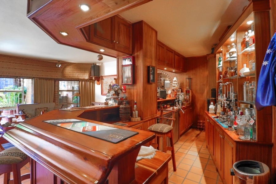 5 Bedroom Property for Sale in Magalieskruin Gauteng