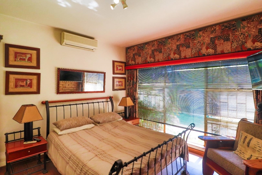 5 Bedroom Property for Sale in Magalieskruin Gauteng