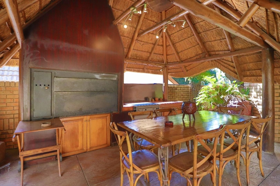 5 Bedroom Property for Sale in Magalieskruin Gauteng