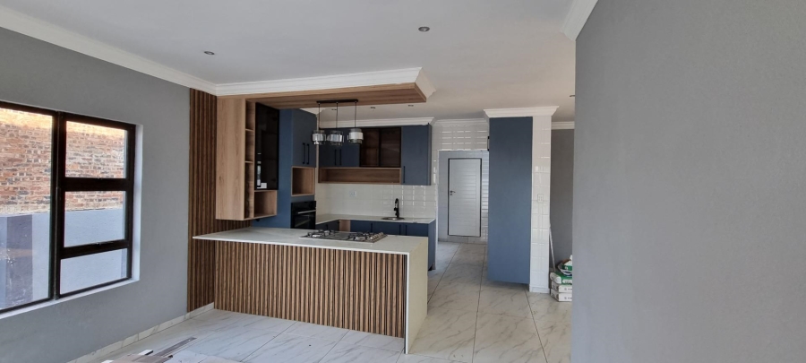 5 Bedroom Property for Sale in Montana Gauteng