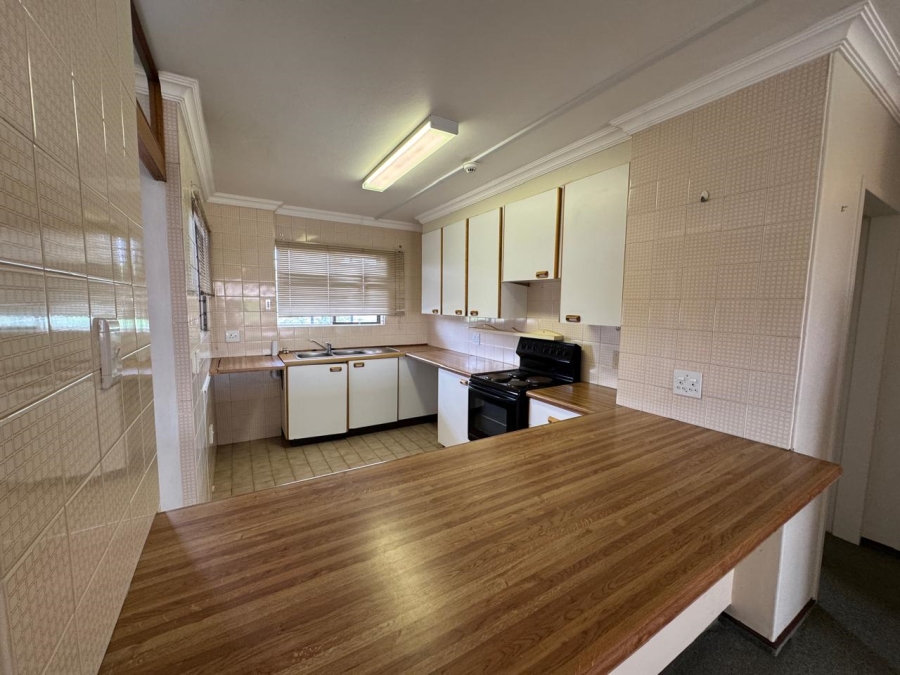 To Let 2 Bedroom Property for Rent in Faerie Glen Gauteng