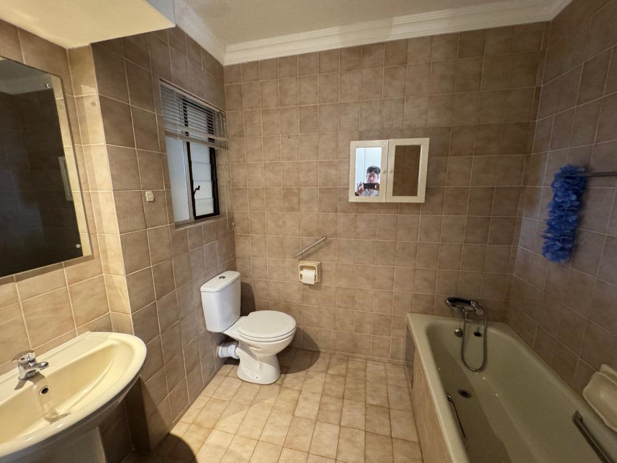 To Let 2 Bedroom Property for Rent in Faerie Glen Gauteng