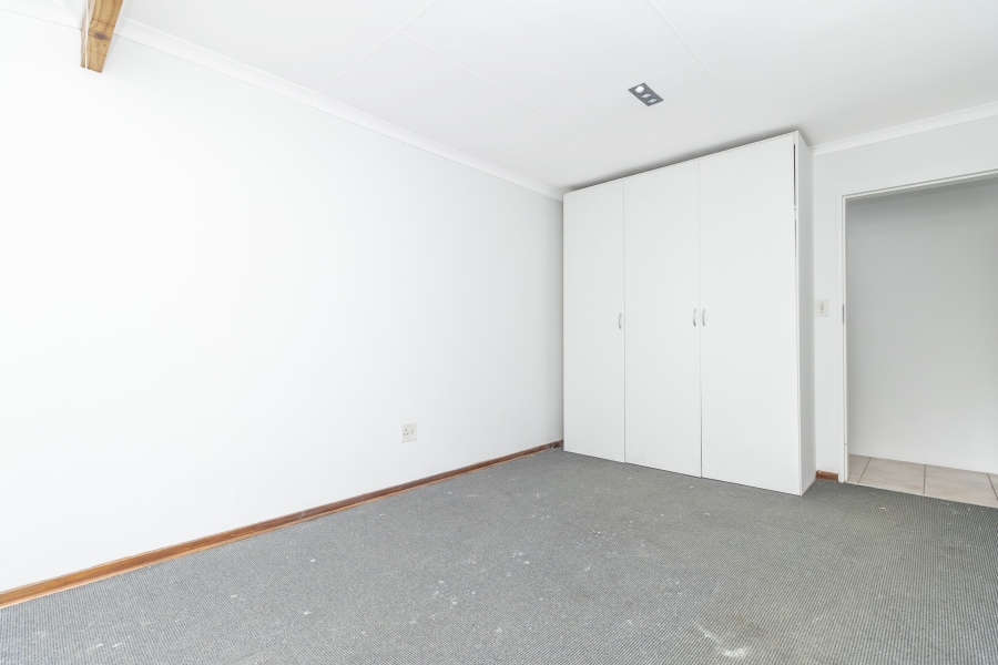 3 Bedroom Property for Sale in Hurlingham Manor Gauteng