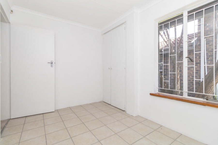 3 Bedroom Property for Sale in Hurlingham Manor Gauteng