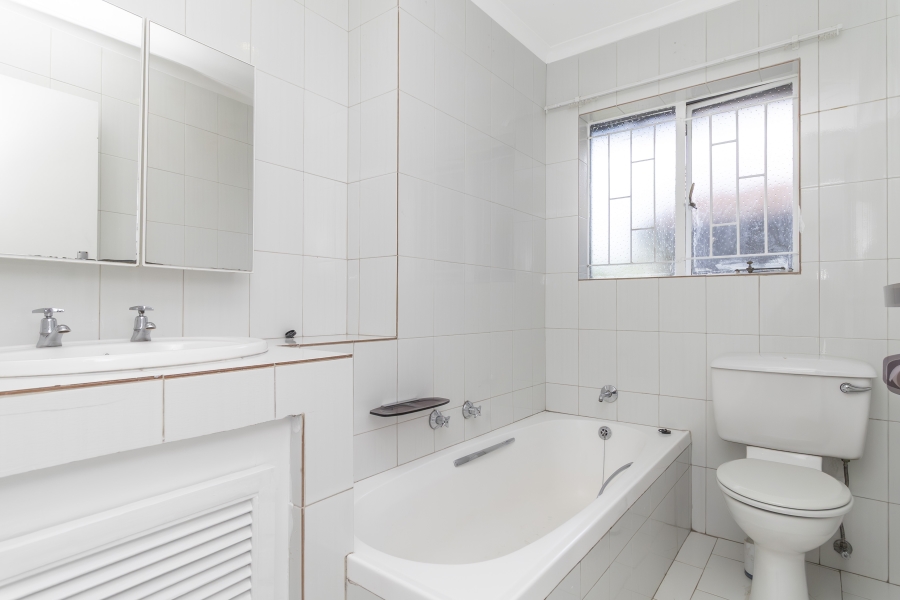 3 Bedroom Property for Sale in Hurlingham Manor Gauteng