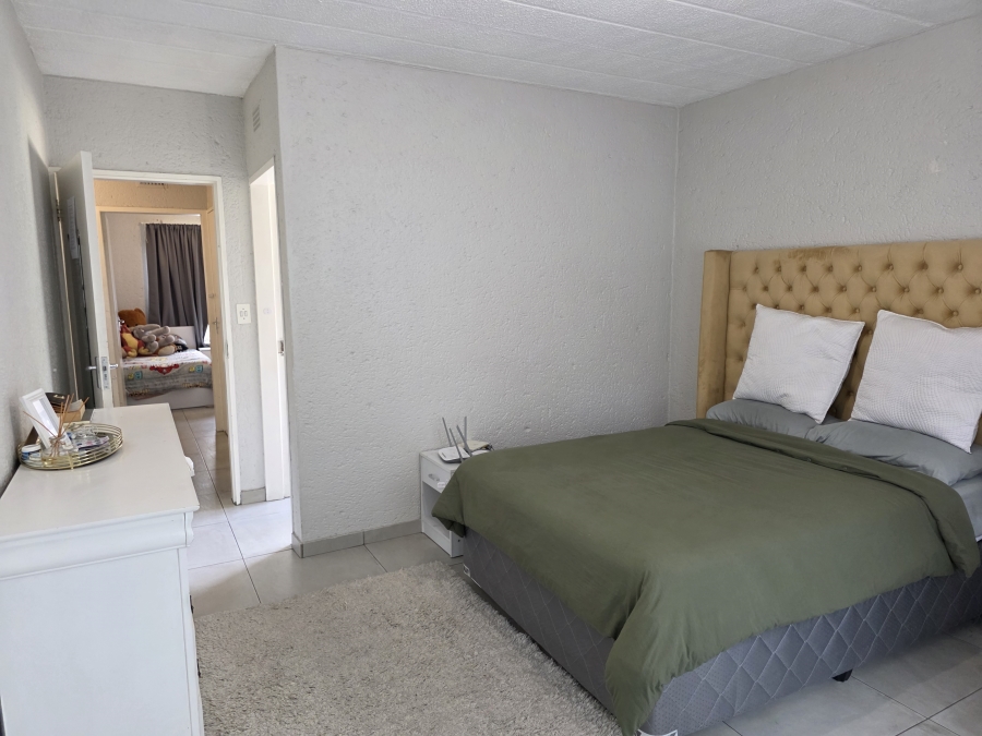 To Let 3 Bedroom Property for Rent in Morningside Gauteng