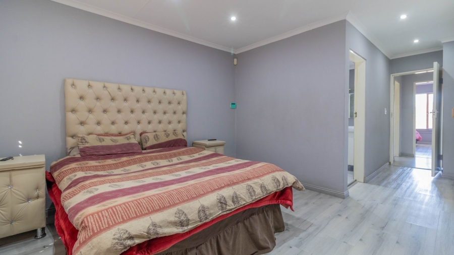 3 Bedroom Property for Sale in Bassonia Gauteng