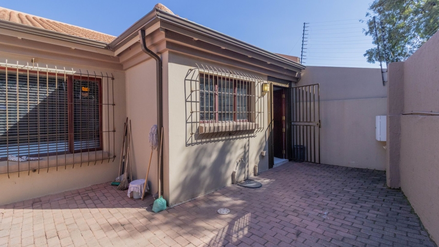 3 Bedroom Property for Sale in Bassonia Gauteng