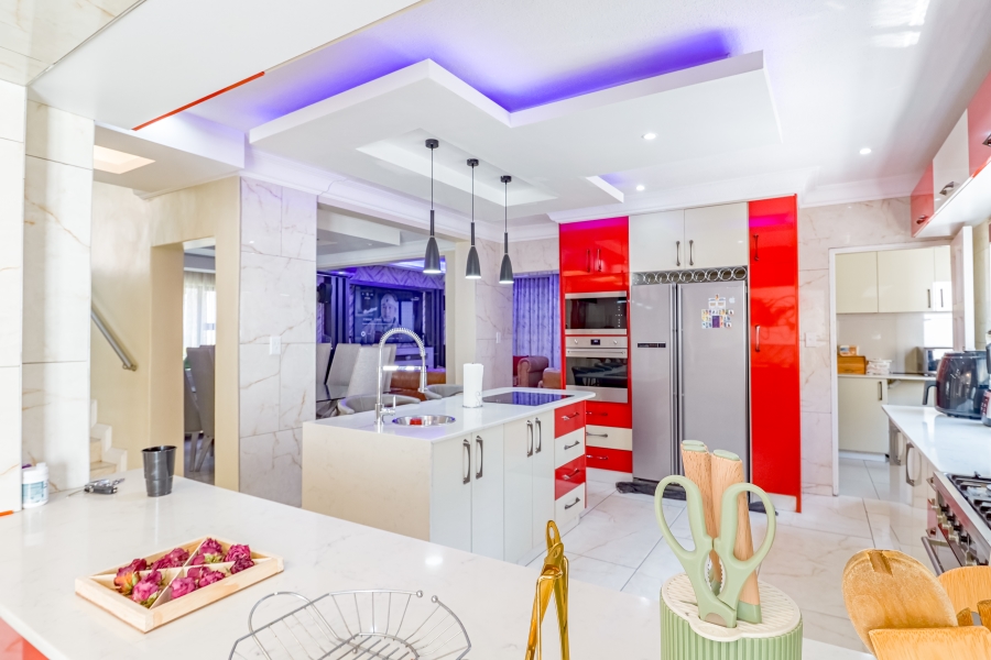 To Let 6 Bedroom Property for Rent in Willow Acres Gauteng