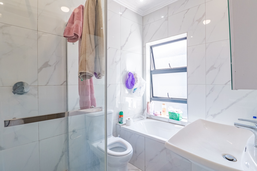 To Let 6 Bedroom Property for Rent in Willow Acres Gauteng