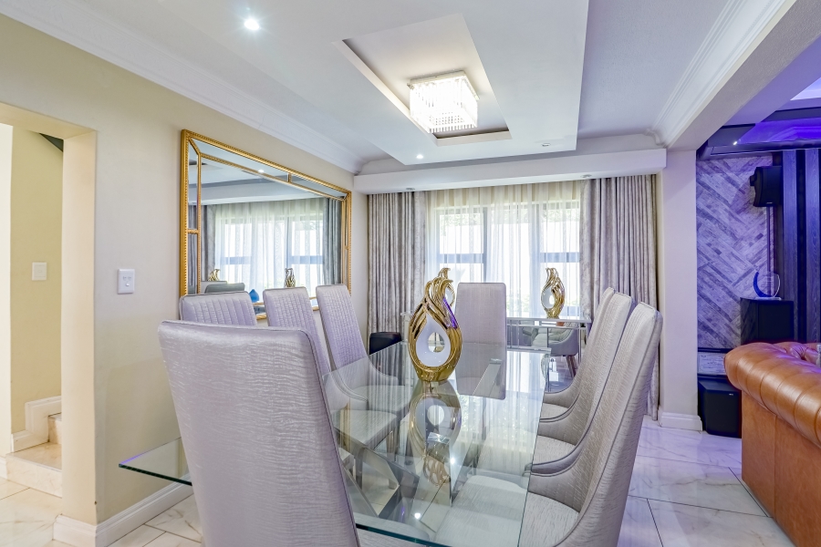 To Let 6 Bedroom Property for Rent in Willow Acres Gauteng