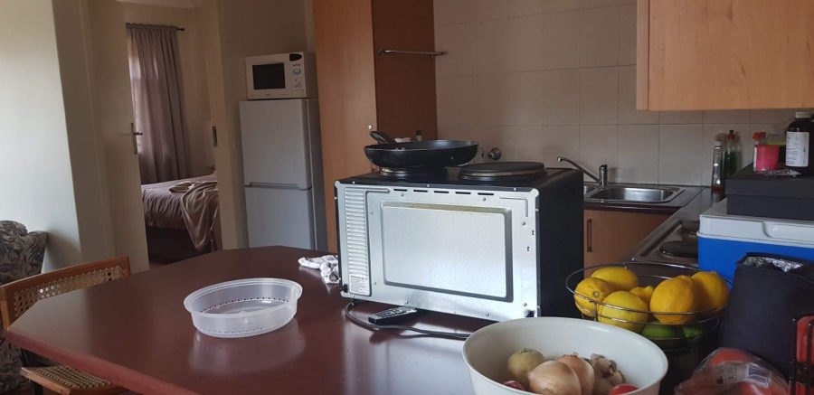 6 Bedroom Property for Sale in Lakefield Gauteng