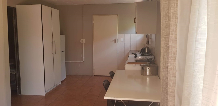 6 Bedroom Property for Sale in Lakefield Gauteng