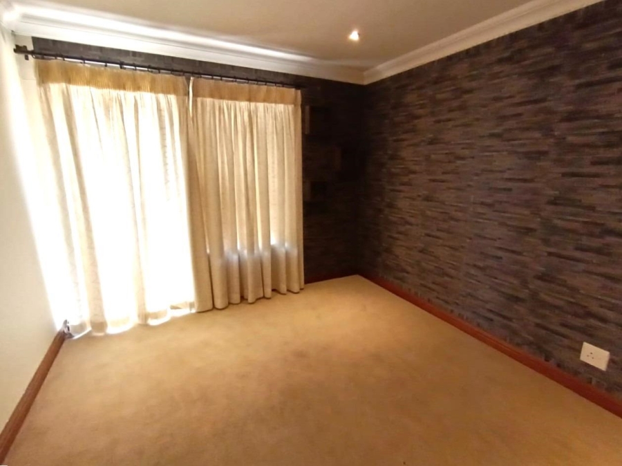 3 Bedroom Property for Sale in Beyers Park Gauteng