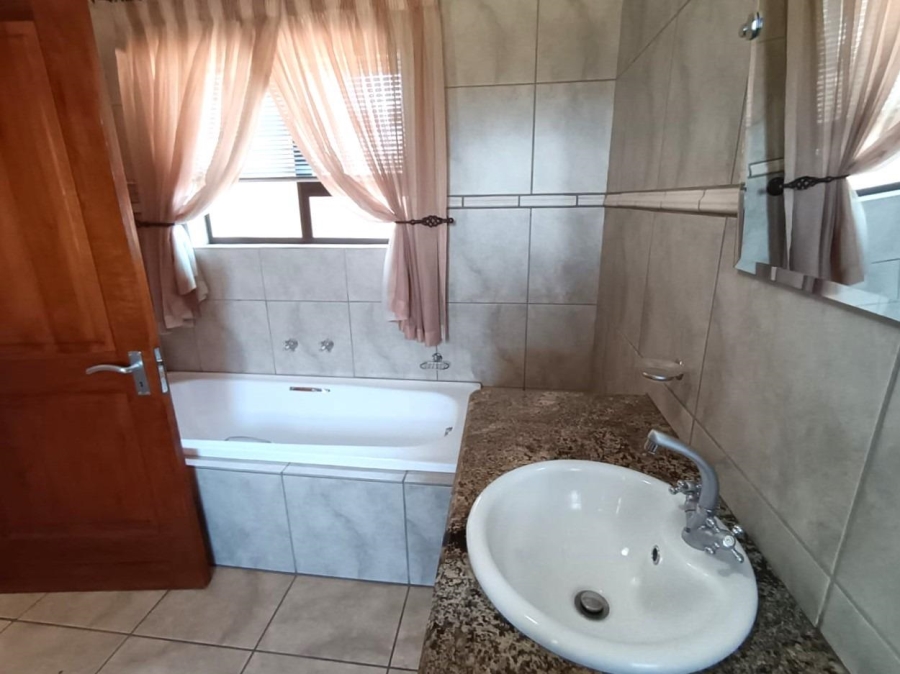 3 Bedroom Property for Sale in Beyers Park Gauteng
