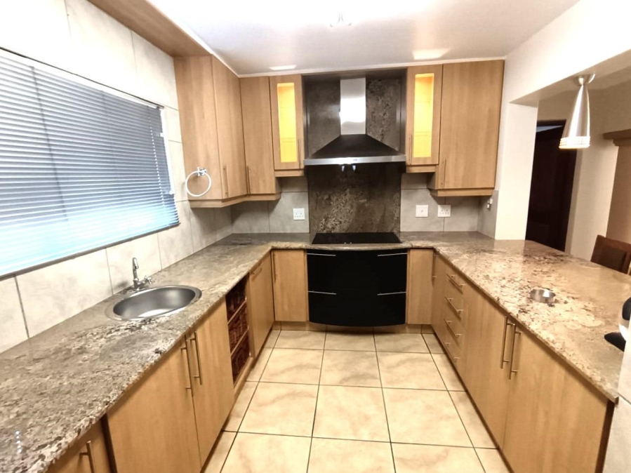 3 Bedroom Property for Sale in Beyers Park Gauteng