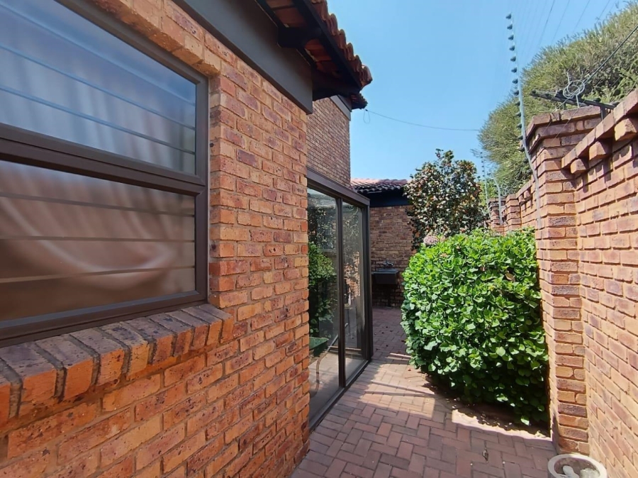 3 Bedroom Property for Sale in Beyers Park Gauteng
