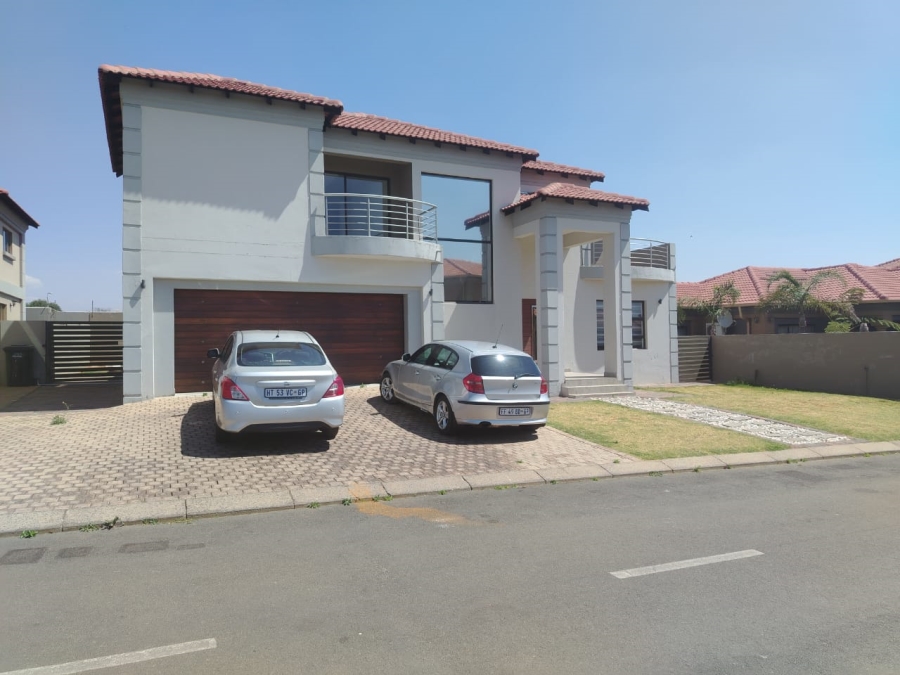 To Let 4 Bedroom Property for Rent in Parkrand Gauteng